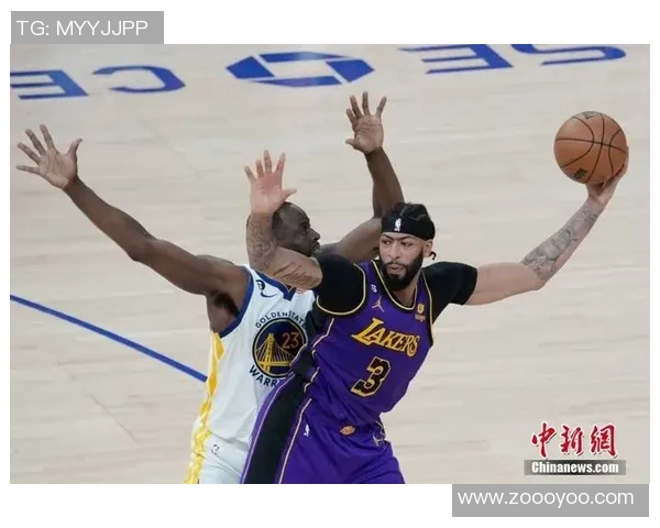 湖人队主场战胜勇士,继续领先西部赛区